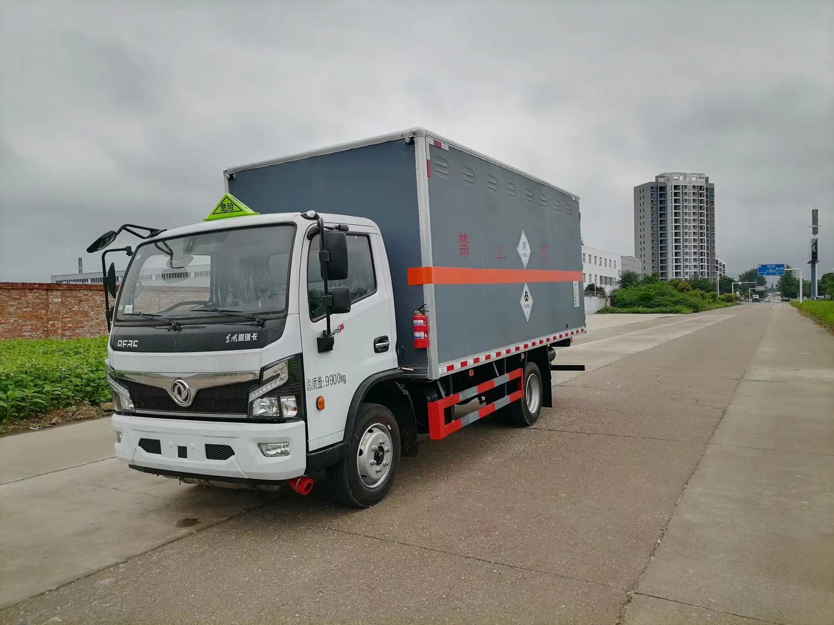 5��Һ��Σ�U(xi��n)Ʒ��ʽ�\(y��n)ݔ܇