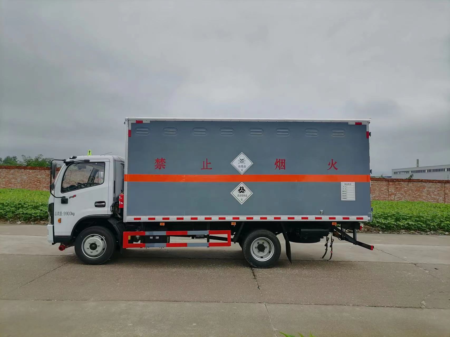 5��Һ��Σ�U(xi��n)Ʒ��ʽ�\(y��n)ݔ܇