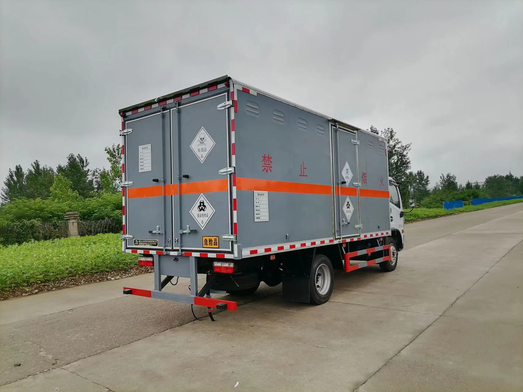 5��Һ��Σ�U(xi��n)Ʒ��ʽ�\(y��n)ݔ܇